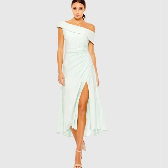Ieena for Mac DuggalRuched Off-The-Shoulder Midi Dress Size 6
